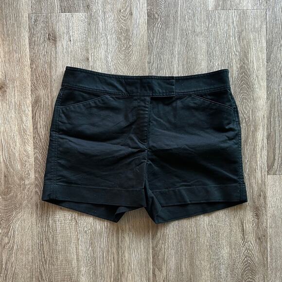 Ann Taylor Signature Black Shorts Size 6 Mid Rise 4" Cotton Stretch Pockets - Picture 1 of 4